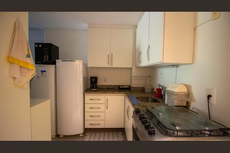 Apartamento à venda com 79m², 2 quartos e 1 vagaCozinha e Área de Serviço