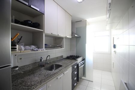 Apartamento à venda com 84m², 3 quartos e 1 vagaCozinha