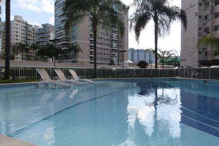 Apartamento à venda com 84m², 3 quartos e 1 vagaPiscina