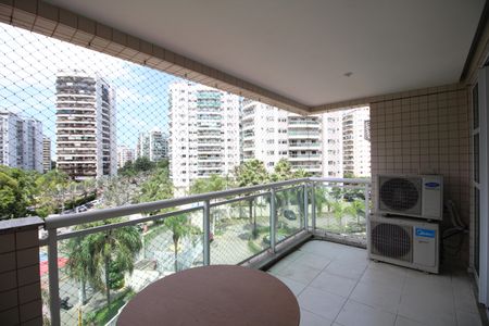 Varanda de apartamento à venda com 3 quartos, 84m² em Jacarepaguá, Rio de Janeiro