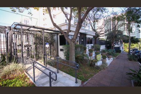 Apartamento para alugar com 93m², 3 quartos e 1 vaga Apartamento para alugar com 93m², 3 quartos e 1 vagaFachada