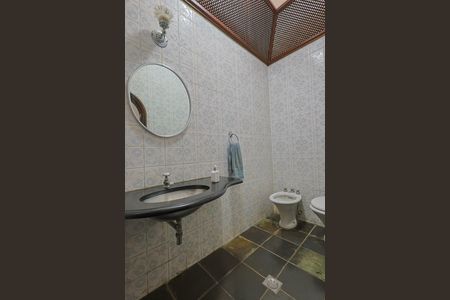 Casa à venda com 574m², 4 quartos e 4 vagasLavabo