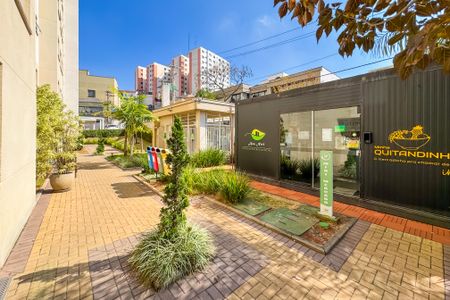 Apartamento à venda com 42m², 2 quartos e sem vagaMercado 24 Horas