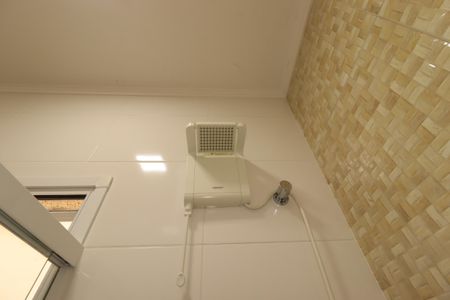 Apartamento à venda com 90m², 2 quartos e 2 vagasBanheiro - Chuveiro