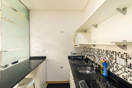 Cozinha de apartamento para alugar com 1 quarto, 31m² em Centro, Curitiba
