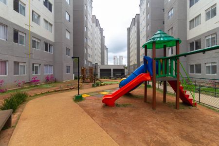 Apartamento para alugar com 42m², 2 quartos e sem vagaÁrea comum - Playground