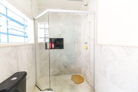 Casa para alugar com 233m², 4 quartos e 8 vagasBanheiro da Suíte