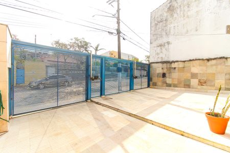 Casa para alugar com 233m², 4 quartos e 8 vagasQuintal e Entrada