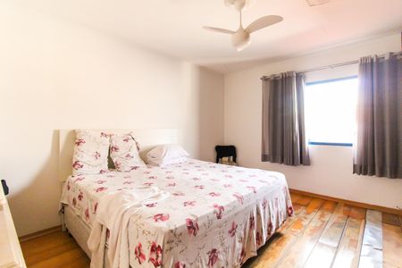 Casa para alugar com 233m², 4 quartos e 8 vagasQuarto 2