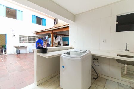 Casa para alugar com 233m², 4 quartos e 8 vagasÁrea de Serviço