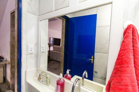 Casa para alugar com 233m², 4 quartos e 8 vagasBanheiro Social 2