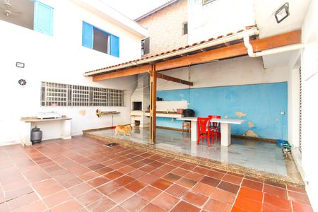 Casa para alugar com 233m², 4 quartos e 8 vagasQuintal e Área Gourmet