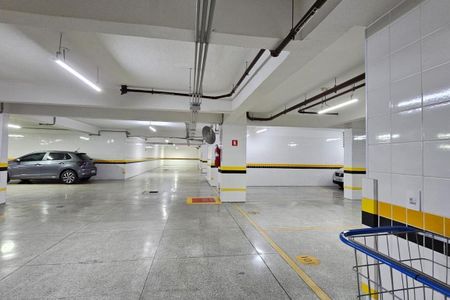 Apartamento à venda com 240m², 3 quartos e 4 vagas