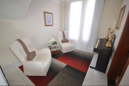 Casa à venda com 4 quartos, 304m² em Trevo, Belo Horizonte