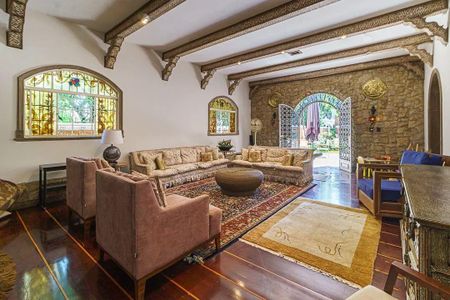 Casa à venda com 4 quartos, 604m² em Vila Madalena, São Paulo