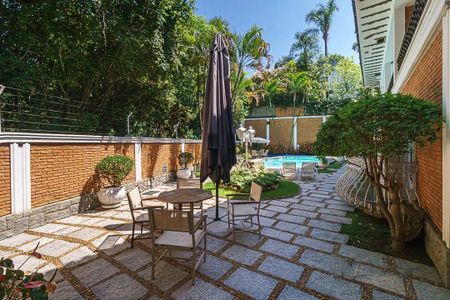 Casa à venda com 604m², 4 quartos e 8 vagas