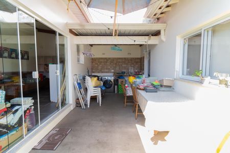 Casa à venda com 140m², 3 quartos e 3 vagasÁrea de Serviço