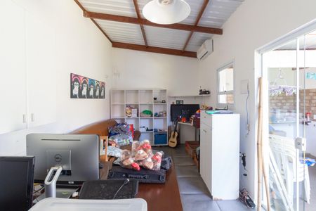 Casa à venda com 140m², 3 quartos e 3 vagasEdícula