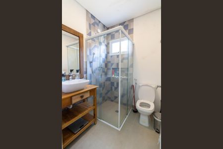 Casa à venda com 140m², 3 quartos e 3 vagasBanheiro 