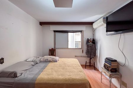 Apartamento à venda com 290m², 4 quartos e 2 vagas Apartamento à venda com 290m², 4 quartos e 2 vagasQuarto 3