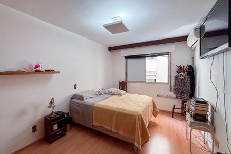 Apartamento à venda com 290m², 4 quartos e 2 vagas Apartamento à venda com 290m², 4 quartos e 2 vagasQuarto 3