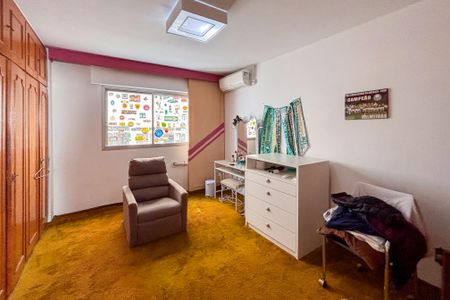 Apartamento à venda com 290m², 4 quartos e 2 vagas Apartamento à venda com 290m², 4 quartos e 2 vagasQuarto 2