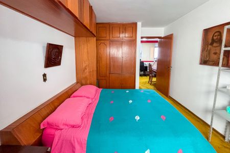 Apartamento à venda com 290m², 4 quartos e 2 vagas Apartamento à venda com 290m², 4 quartos e 2 vagasQuarto 1