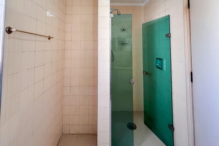 Apartamento à venda com 290m², 4 quartos e 2 vagas Apartamento à venda com 290m², 4 quartos e 2 vagasBanheiro 2