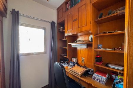 Apartamento à venda com 290m², 4 quartos e 2 vagas Apartamento à venda com 290m², 4 quartos e 2 vagasSuíte