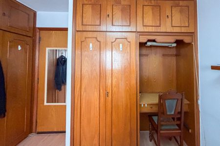 Apartamento à venda com 290m², 4 quartos e 2 vagas Apartamento à venda com 290m², 4 quartos e 2 vagasQuarto 3