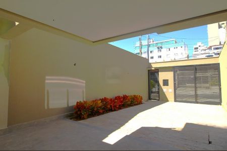 Casa à venda com 156m², 4 quartos e 1 vagaárea externa