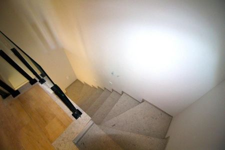 Casa à venda com 156m², 4 quartos e 1 vagaescadas