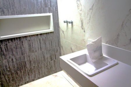 Casa à venda com 156m², 4 quartos e 1 vagabanho