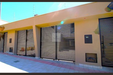 Casa à venda com 156m², 4 quartos e 1 vagaFoto 01