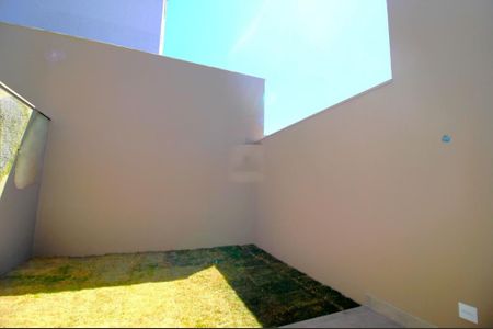 Casa à venda com 156m², 4 quartos e 1 vagaárea fundos