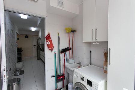 Apartamento para alugar com 315m², 3 quartos e 2 vagas Apartamento para alugar com 315m², 3 quartos e 2 vagasÁrea de Serviço