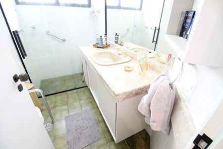 Apartamento para alugar com 340m², 3 quartos e 3 vagasBanheiro da Suíte 1