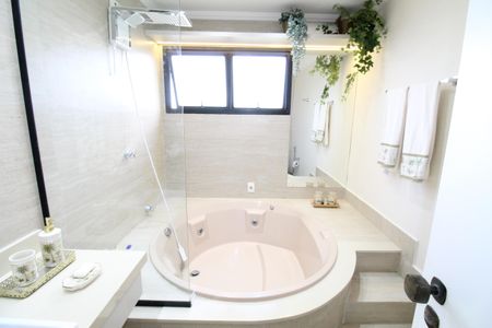 Apartamento para alugar com 340m², 3 quartos e 3 vagasBanheiro da Suíte 3 Cobertura