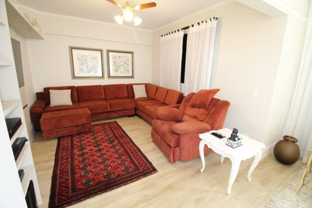 Apartamento para alugar com 340m², 3 quartos e 3 vagasSala