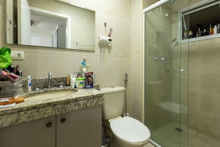 Apartamento à venda com 106m², 3 quartos e 2 vagasBanheiro da Suíte
