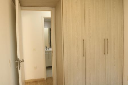 Apartamento para alugar com 79m², 2 quartos e 2 vagasQuarto 