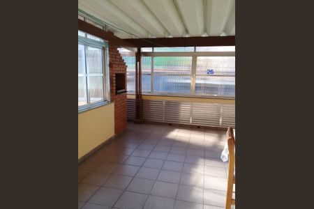 Foto 16 de casa à venda com 2 quartos, 134m² em Vila Ema, São Paulo