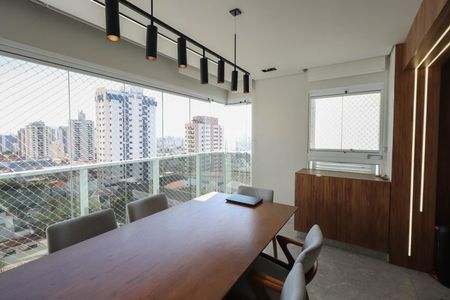 Apartamento à venda com 118m², 3 quartos e 3 vagas Apartamento à venda com 118m², 3 quartos e 3 vagasSacada