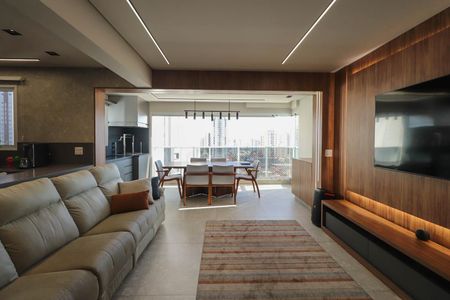 Sala de apartamento à venda com 3 quartos, 118m² em Chácara Santo Antônio (zona Leste), São Paulo