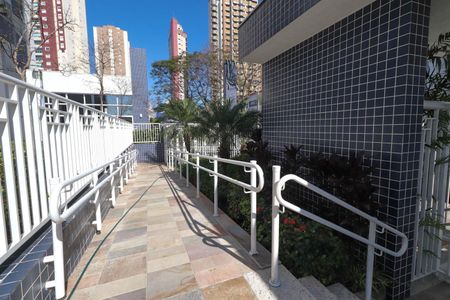 Apartamento à venda com 118m², 3 quartos e 3 vagas Apartamento à venda com 118m², 3 quartos e 3 vagasPortaria