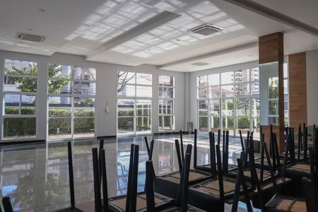 Apartamento à venda com 118m², 3 quartos e 3 vagas Apartamento à venda com 118m², 3 quartos e 3 vagasÁrea comum - Salão de festas