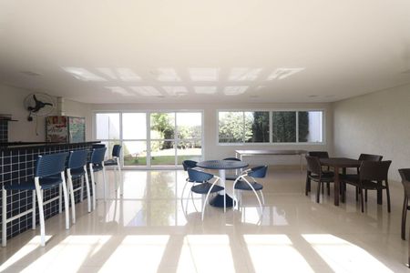 Apartamento à venda com 118m², 3 quartos e 3 vagas Apartamento à venda com 118m², 3 quartos e 3 vagasÁrea comum - Churrasqueira