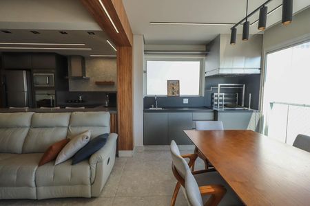 Sacada de apartamento à venda com 3 quartos, 118m² em Chácara Santo Antônio (zona Leste), São Paulo