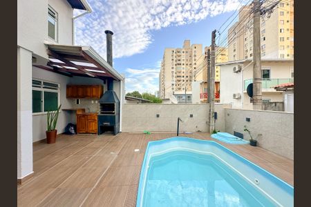 Casa para alugar com 120m², 3 quartos e 1 vagaPiscina