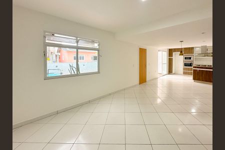 Sala de TV de casa para alugar com 3 quartos, 120m² em Areias, São José